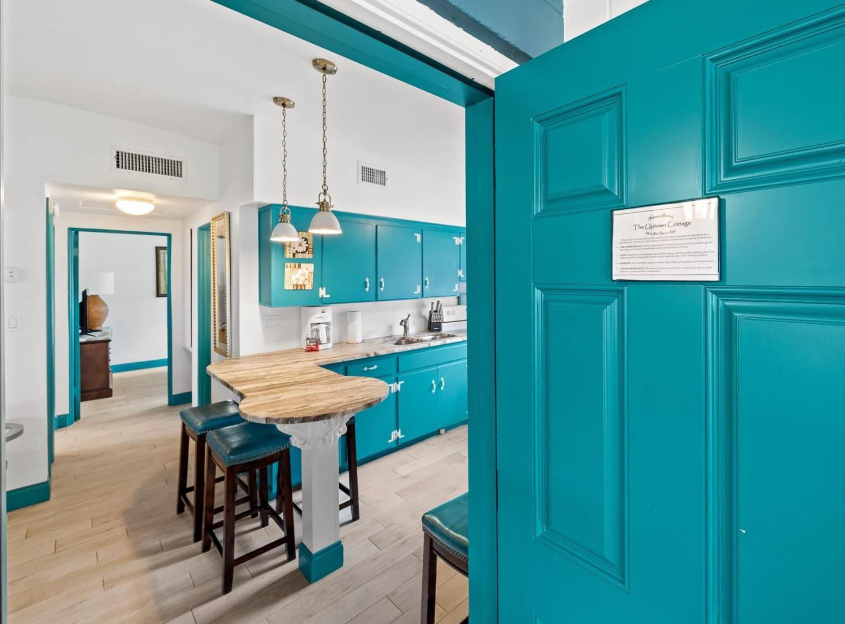 Uptown Cottage - Walk To The Beach And Restaurants Коко-Біч Екстер'єр фото